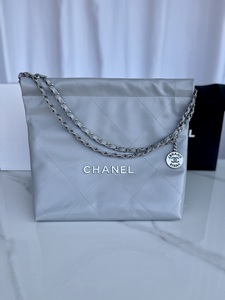 Chanel Handbags 980